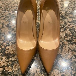 Christian Louboutin size 40 (USA 10) Brown Leather Pumps Heels in MINT Condition